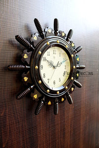 Funkytradition Vintage Battle Shield Brown Decorative Retro Round Ship Steering Shape Wall Clock