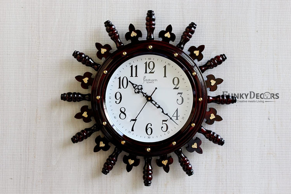 FunkyDecors Vintage Battle Shield Decorative Retro Round Ship Steering Shape Plastic Pendulum