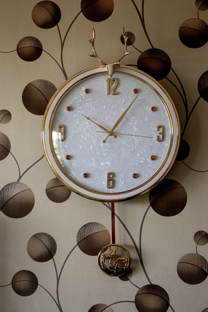 Funkytradition White Golden Reindeer Pendulum Wall Clock Watch Decor For Home Office And Gifts 65 Cm