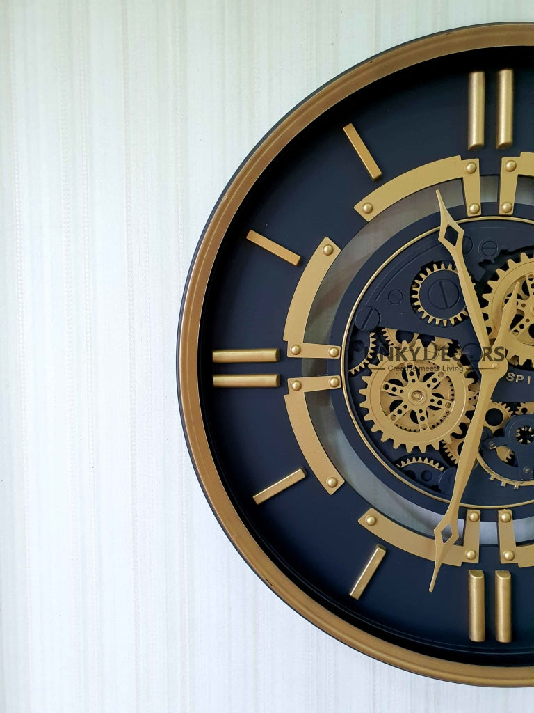 Royal Retro Style Metal Wall Clock With Glass Frame And Moving Gear Chronograph Working Watch 60 Cm